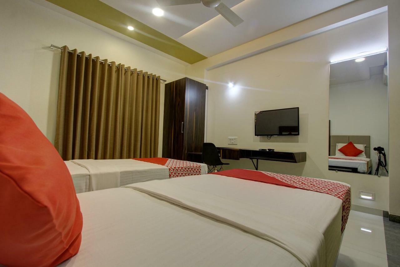 Oyo 39568 Alekha Gateway Hotel Sirsi Екстериор снимка