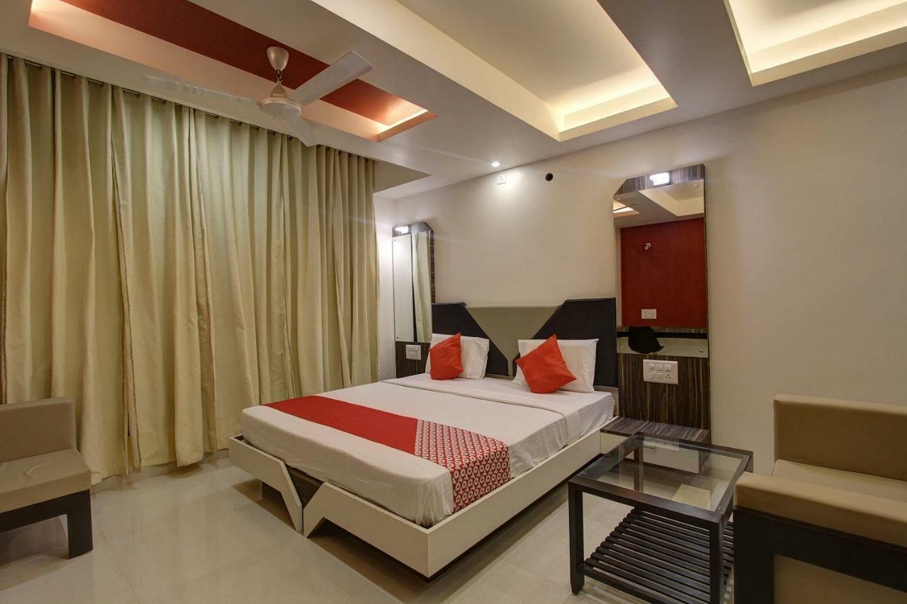 Oyo 39568 Alekha Gateway Hotel Sirsi Екстериор снимка