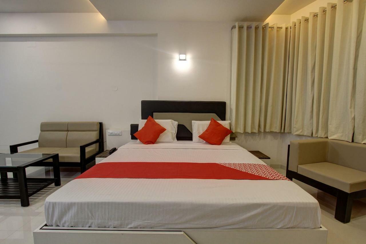 Oyo 39568 Alekha Gateway Hotel Sirsi Екстериор снимка