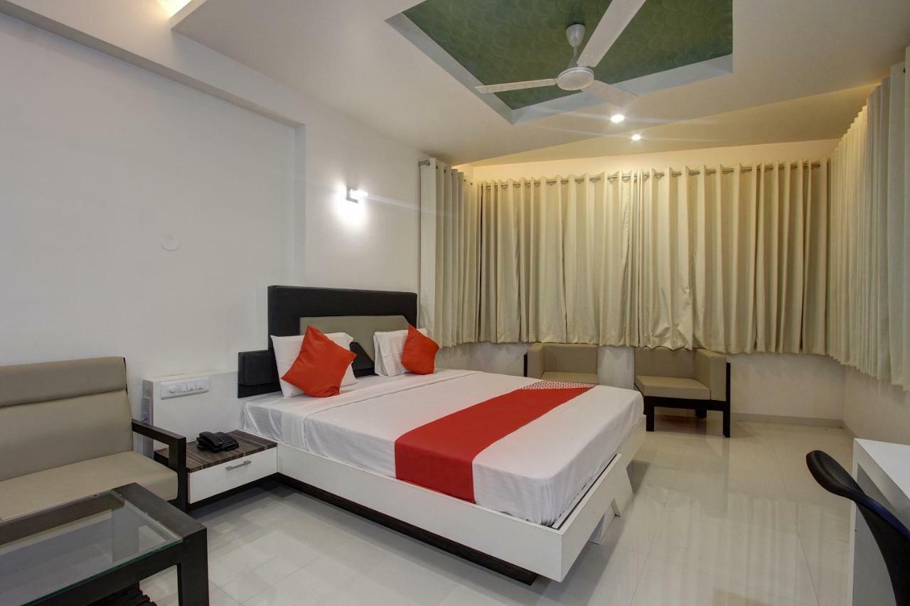 Oyo 39568 Alekha Gateway Hotel Sirsi Екстериор снимка